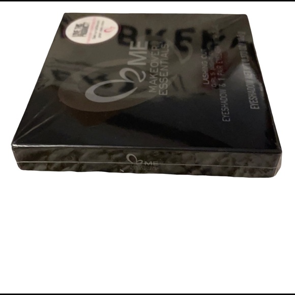 NWT ME MakeOver Essentials - Picture 4 of 6